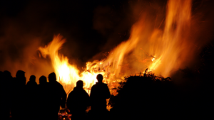 Noc Walpurgi z płomieniami